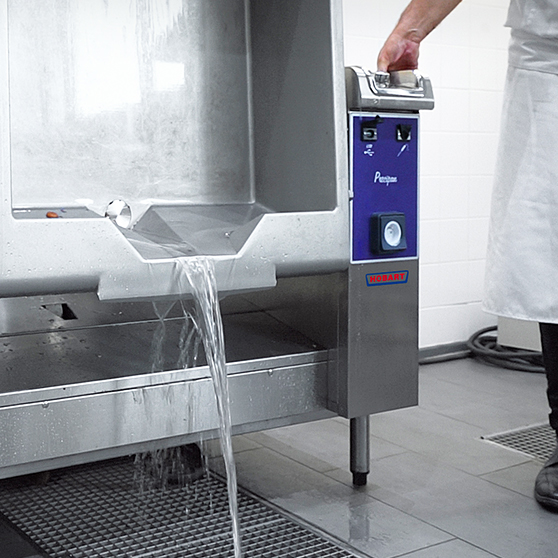 HOBART Precipan, multifunkční vařicí zařízení z nerezové oceli pro profesionální kuchyně, s naklápěcí vanou pro bezpečné slévání tekutin, ergonomické ovládání, ideální pro smažení, dušení a vaření, snadno čistitelné a hygieniHOBART Precipan, multifunkční vařicí zařízení z nerezové oceli pro profesionální kuchyně, s naklápěcí vanou pro bezpečné slévání tekutin, ergonomické ovládání, ideální pro smažení, dušení a vaření, snadno čistitelné a hygienické.cké.